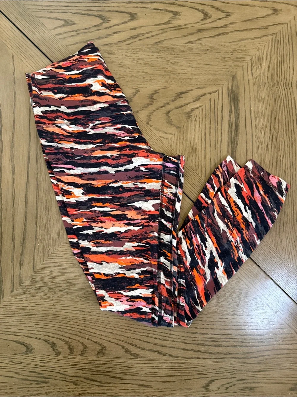 Lululemon Multicolor Abstract Print align Leggings